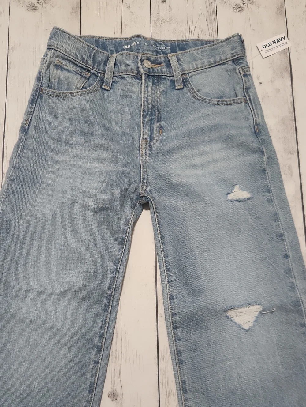 NWT Old Navy Girls Size 12 High Rise Baggy Wide Leg Distressed Light Wash Jeans.